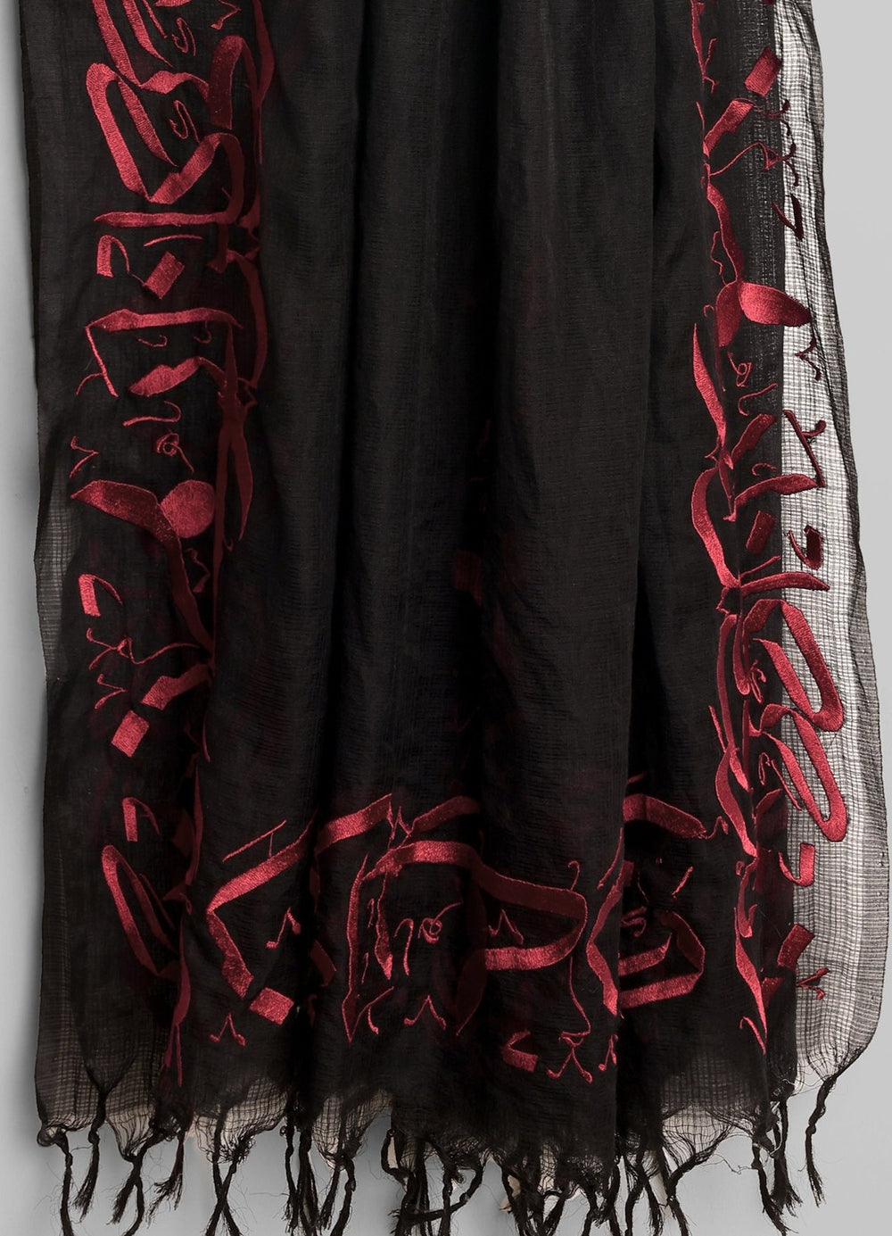 Zindagi Gulzaar Hai Embroidered Calligraphy Shawl- Black